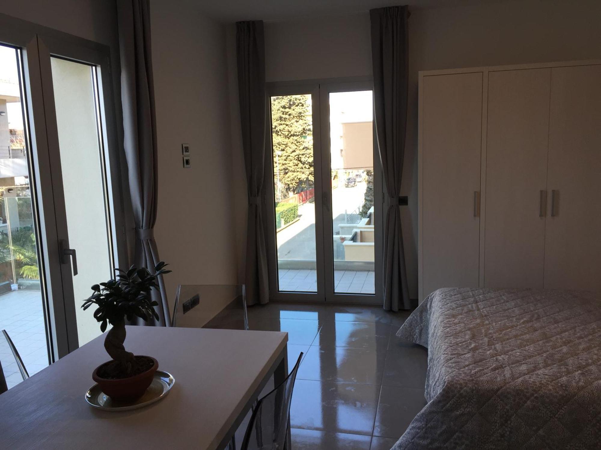 רימיני Residence Hotel Albachiara מראה חיצוני תמונה