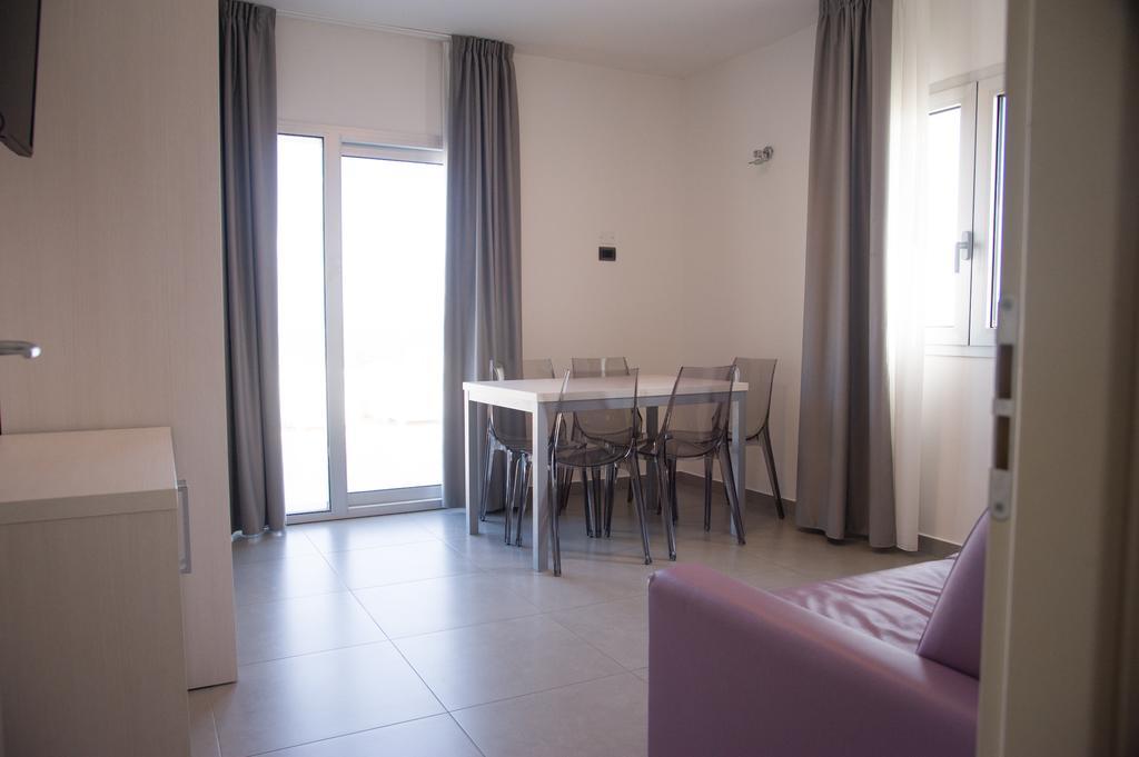 רימיני Residence Hotel Albachiara מראה חיצוני תמונה