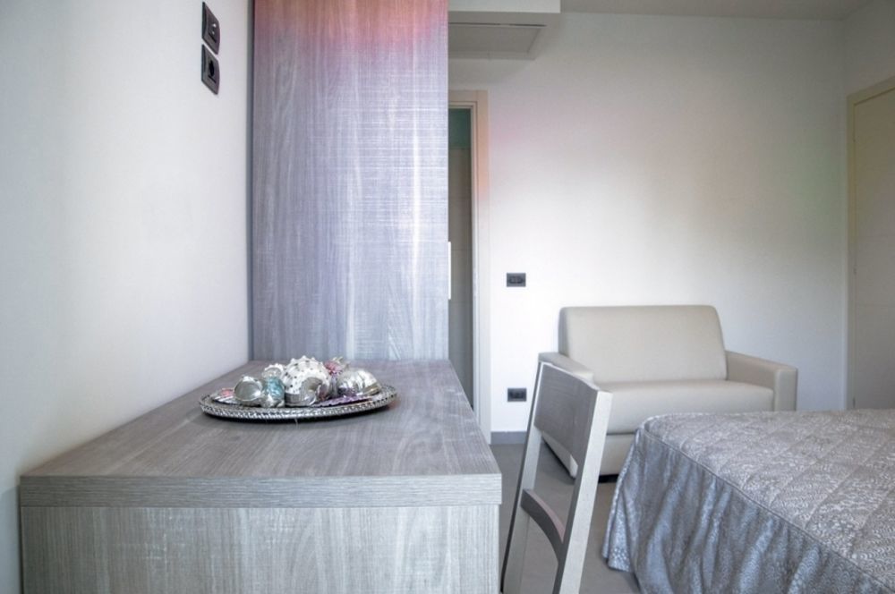 רימיני Residence Hotel Albachiara מראה חיצוני תמונה