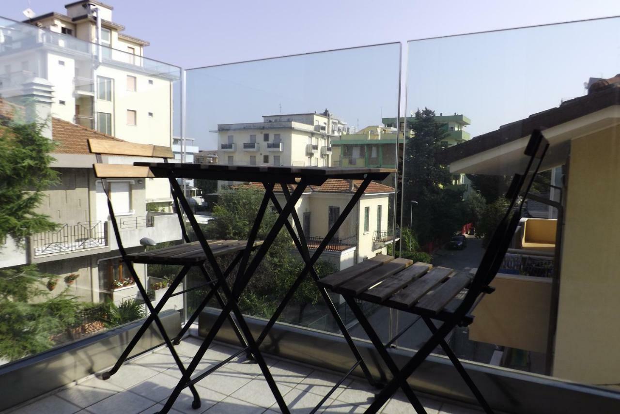 רימיני Residence Hotel Albachiara מראה חיצוני תמונה